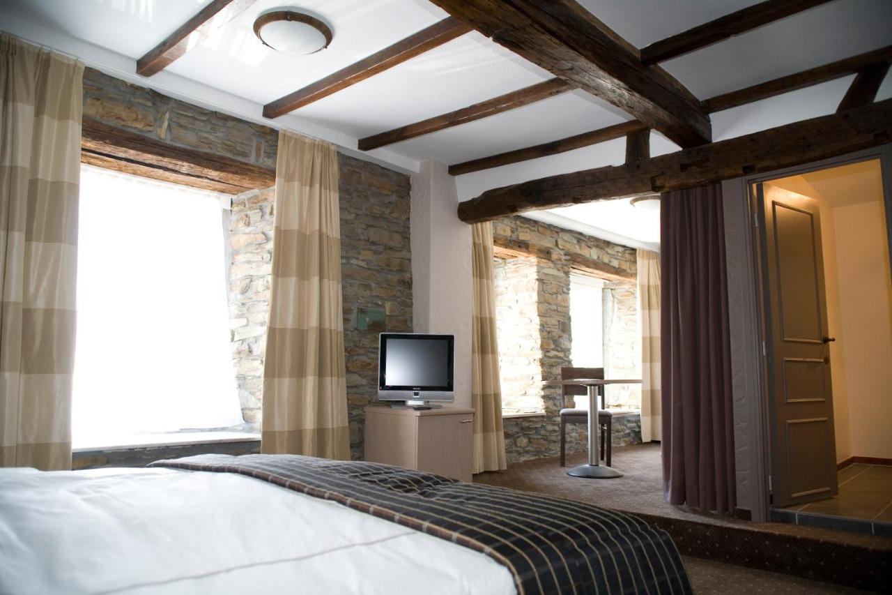 Auberge De Lavacherie Sainte-Ode ภายนอก รูปภาพ